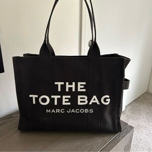 MARC JACOBS || Large The Tote Bag